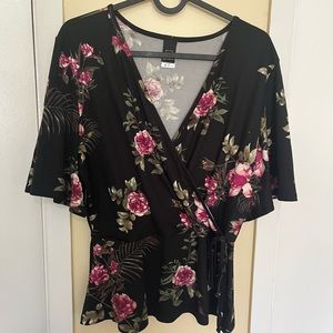 Floral top size L